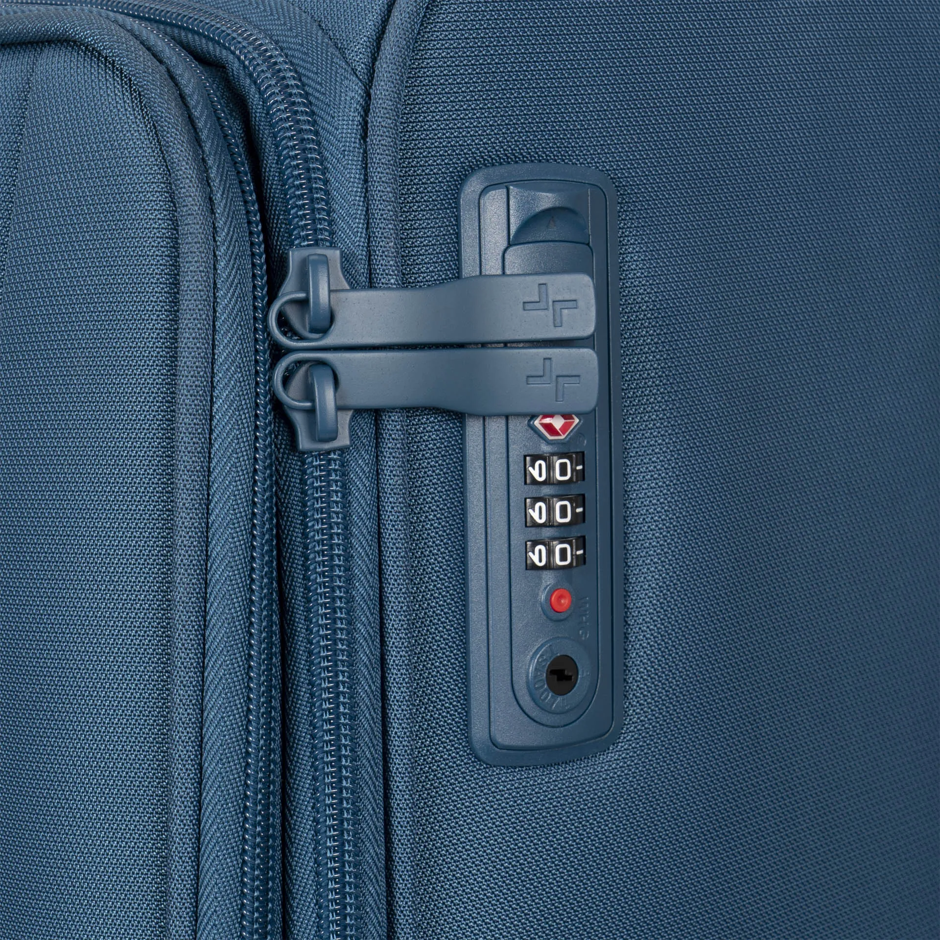 Verona Softside 31" Luggage